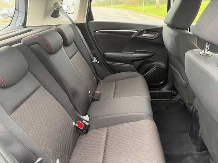 Honda Jazz 1.5 i-VTEC Sport 5dr 