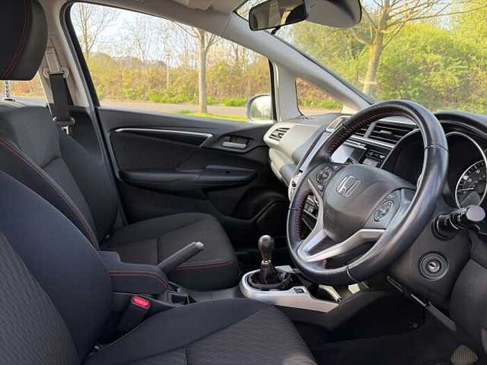 Honda Jazz 1.5 i-VTEC Sport 5dr 