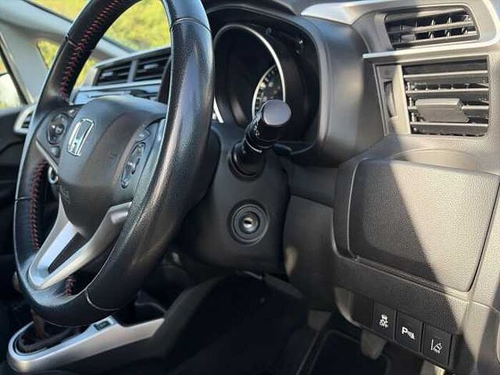 Honda Jazz 1.5 i-VTEC Sport 5dr 